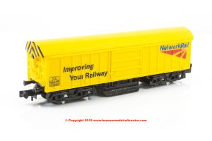 GM2420101 Dapol Network Rail Track Cleaning Wagon