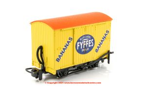 GR-902 Peco Box Wagon - Fyffes Bananas