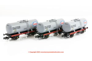 N35TA-302 Revolution Trains 35 Ton Class A Tank Triple Pack in Esso Grey