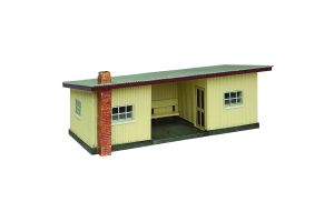 47-0160B Bachmann Narrow Gauge Scenecraft Corrugated Station Bro
