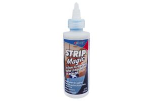 AC-22 Deluxe Materials Strip Magic 125ml