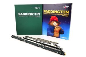 GM2000106 Kato GWR Class 8000 Paddington Bear Premium Train Set