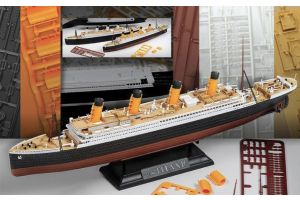 PKAY14214 Academy RMS Titanic Centenary