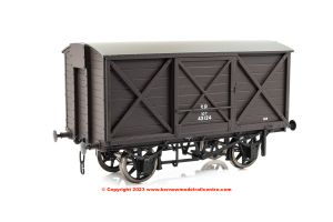 K7010H Kernow Models LSWR Diag 1410 Covered Van number 43124 in SR Brown Post 1936 livery - Era 3