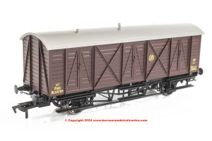 E87059 EFE Rail GWR 10T Bloater Fish Van GWR Brown Shirtbutton