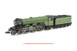 2S-011-011 Dapol A1 Steam Loco number 2751 Humorist - LNER Apple Green