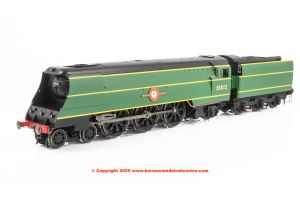 R3860 Hornby Merchant Navy Class 4-6-2 Steam Locomotive number 35012 United States Lines - Era 4