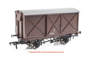 976016 Rapido CR Dia.67 10t Van - BR No.M307627