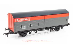 38-128A Bachmann BR VAA Van number 200648 - BR Railfreight Red  Grey