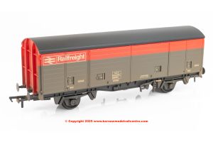 38-144C Bachmann BR VDA Van number 200819 - BR Railfreight Red  Grey W