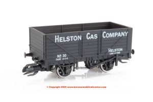 TTC023 Peco 7 Plank Open Wagon - Helston Gas Co - number 30