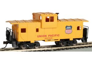 17701 WSL Bachmann 36ft Wide-Vision Caboose Union Pacific