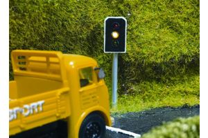 GM377 Gaugemaster Working Traffic Light