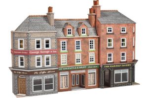 PN972 Metcalfe Low Relief Pub  Shops