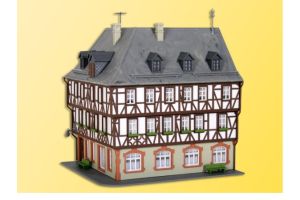 38904 WSL Kibri H0 Timber framed house in Miltenberg