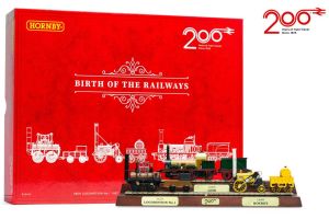 R30445 Hornby Birth of the Railways 200th Anniversary Train Pack - Locomotion Rocket Lion