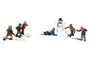A2183 Woodland Scenics N Snowball Fight